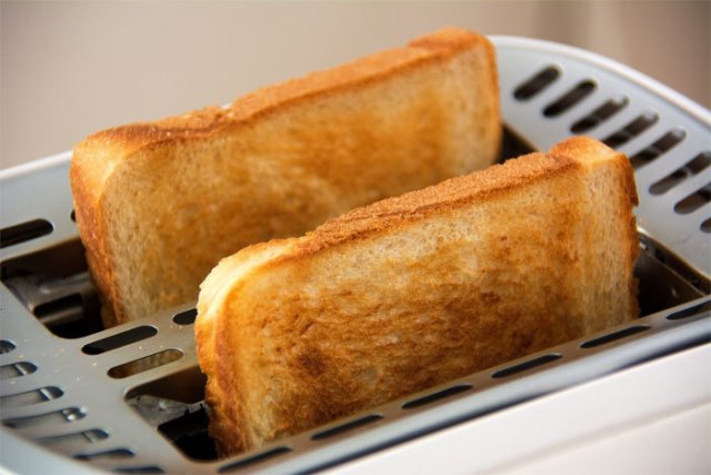 Ешь, наслаждайся, худей: 5 полезных завтраков, которые можно приготовить с помощью тостера