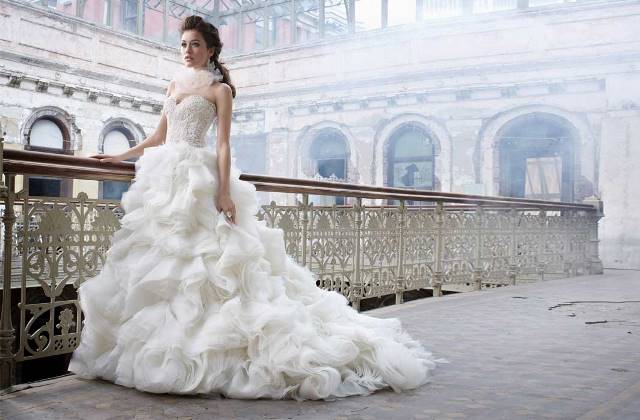 Как выбрать цвет свадебного платья